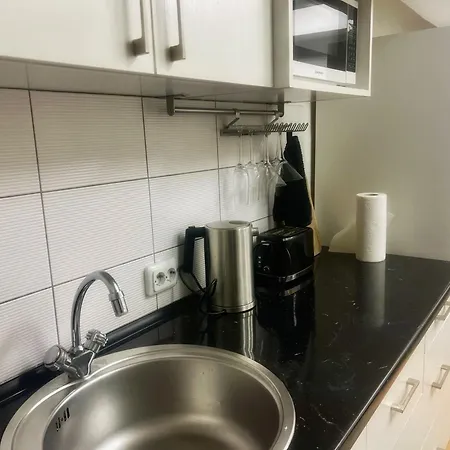 10 Min Walk From Old Town *