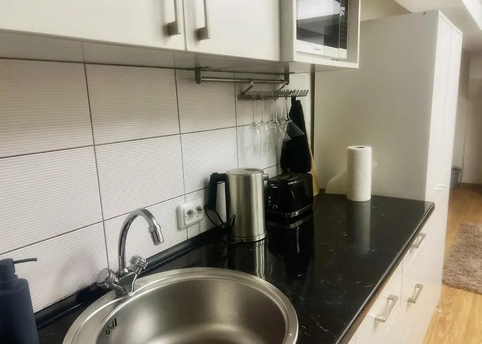 10 Min Walk From Old Town *