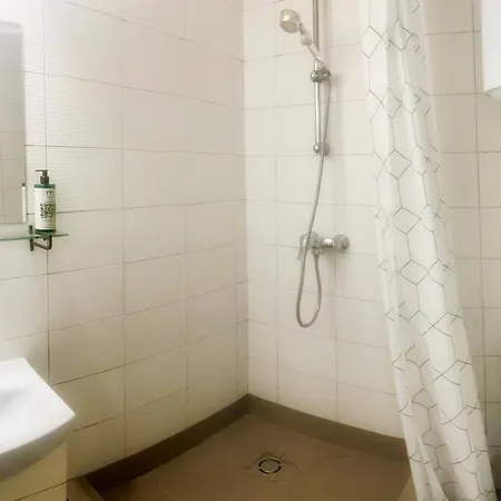 10 Min Walk From Old Town *